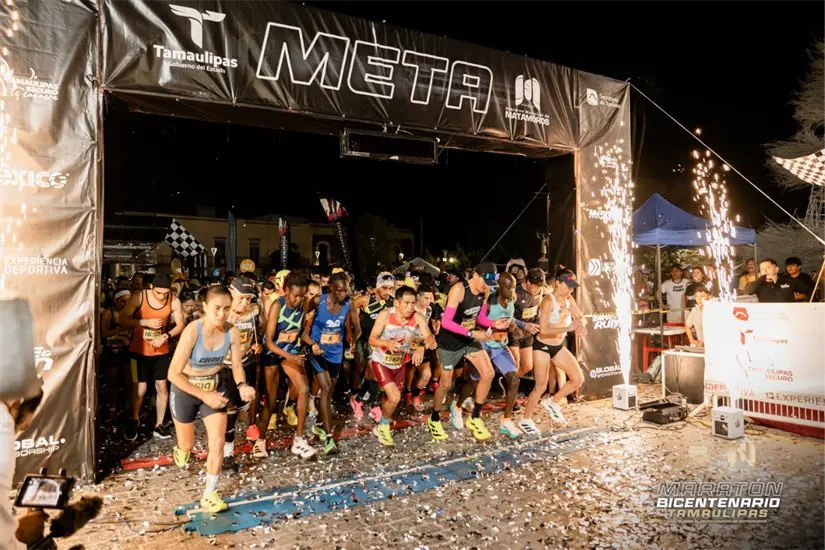 Corredores locales, nacionales e internacionales participaron en el Maratón Bicentenario 2025 | Foto: FB Gobierno Municipal de Matamoros