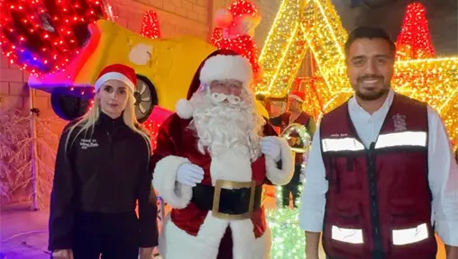 Santa Catarina invita al encendido del pino y a los desfiles navideños de diciembre Santa Catarina invita al encendido del pino y a los desfiles navideños de diciembre