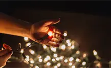 Navidad 2025: ¿cuál es el significado y origen de las luces?