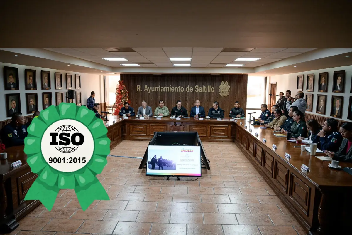 La administración de Saltillo logra mantener la certificación de calidad que resalta su eficiencia en procesos y servicios. Foto: Canva / Municipio de Saltillo