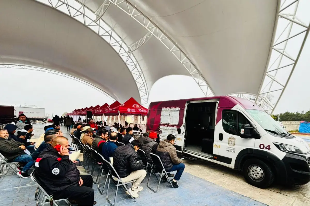 Licencia a domicilio en Edomex: Requisitos para renovar por correo y evitar traslados. Foto: X@SEMOVEdomex