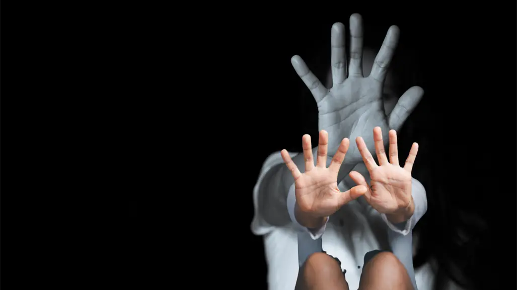 Procesan a hombre que golpeó a su pareja en Cabo San Lucas