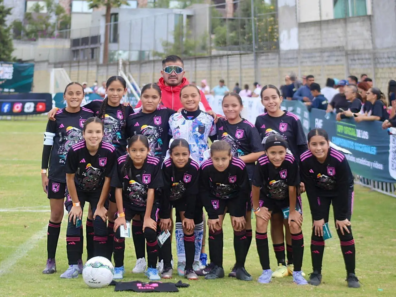 Campeonas nacionales de fútbol amateur sub-11 | Foto: Academia Futbol JAPON, en Facebook