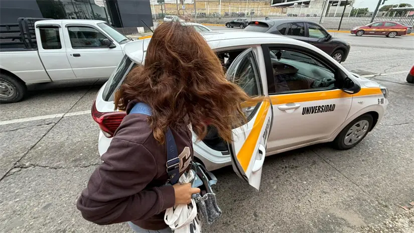 Varias rutas ya implementan el aumento de tarifa de transporte público | Foto: Axel Hassel