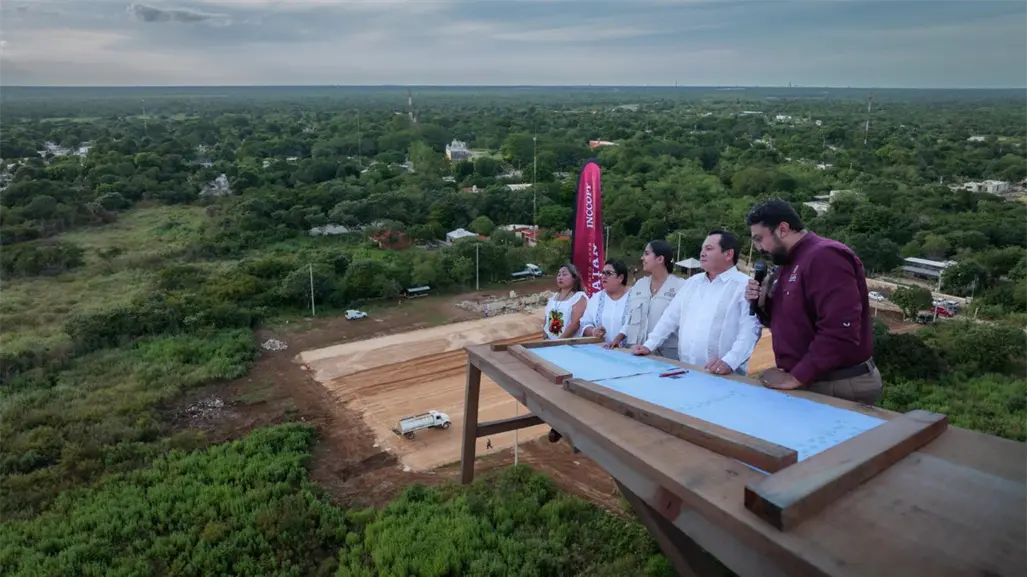 Modernizan el  campo deportivo en la localidad de  Ticopó, Yucatán