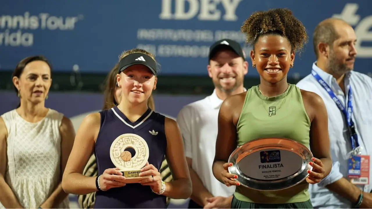 La checa Alena Kovackova venció a  la brasileña Victoria Luiza Barros para llevarse el campeonato de la rama femenil de la Copa Yucatán de Tenis.- Fuente Alejandro Zapata