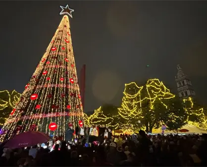 Arranca la Navidad en Monterrey con encendido del pino y apertura de la pista de hielo