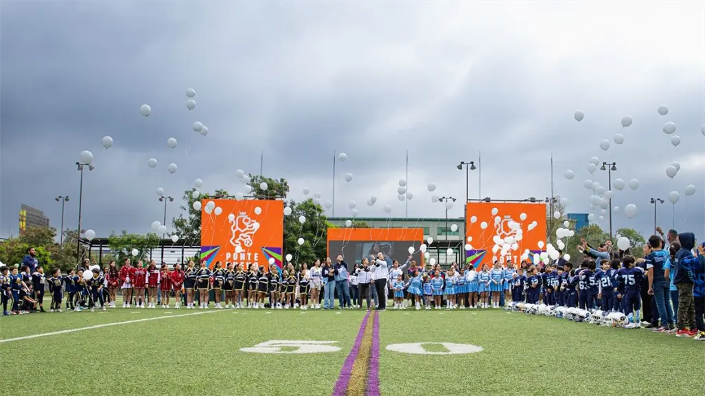Entre globos y aplausos, así fue el emotivo homenaje a Ingrid Dannai, víctima de la explosión en Pesquería