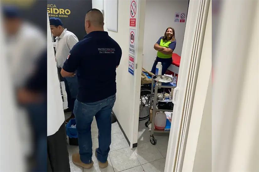 La explosión de un artefacto pirotécnico en un desfile en Francisco I. Madero resultó en varias personas heridas y un rápido escape del atacante. Foto: Facebook