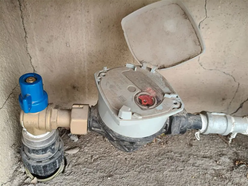 imagen recuadro Medidor de agua instalad en domicilio / Foto: Marco Juárez
