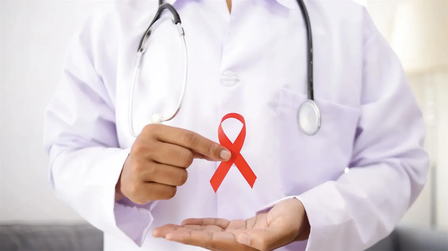 El 1 de diciembre se conmemora el Día Mundial de la Lucha contra el SIDA, fecha que visibilizar la lucha contra el estigma y promover el acceso a servicios de salud sexual.    Foto: Canva