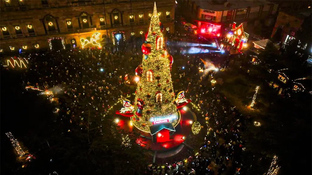 Villamagia 2025 ilumina Saltillo y da inicio a la temporada navideña