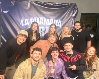 Aldo De Nigris presentó en rueda de prensa su reality "La pijamada viral"