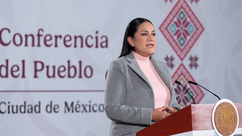 Ariadna Montiel, secretaria de Bienestar, explicando los candados de seguridad en las recetas de Farmacias del Bienestar, FOTO: Laura Ávila