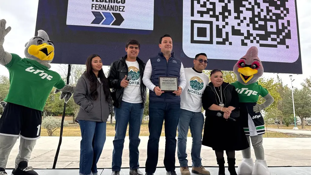 Fiscal Federico Fernández lleva mensaje de prevención del delito a jóvenes de la UTNC en Nava