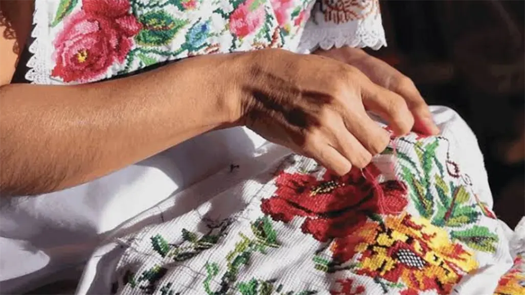 Encuentro Estatal de Bordadoras impulsa profesionalización en Yucatán