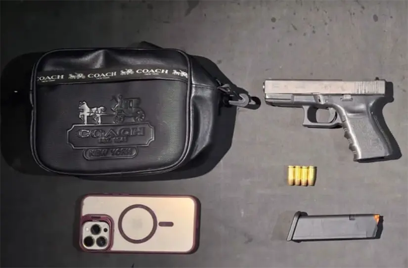 Aseguran arma en operativo en Monterrey.  Foto: Fuerza Civil.