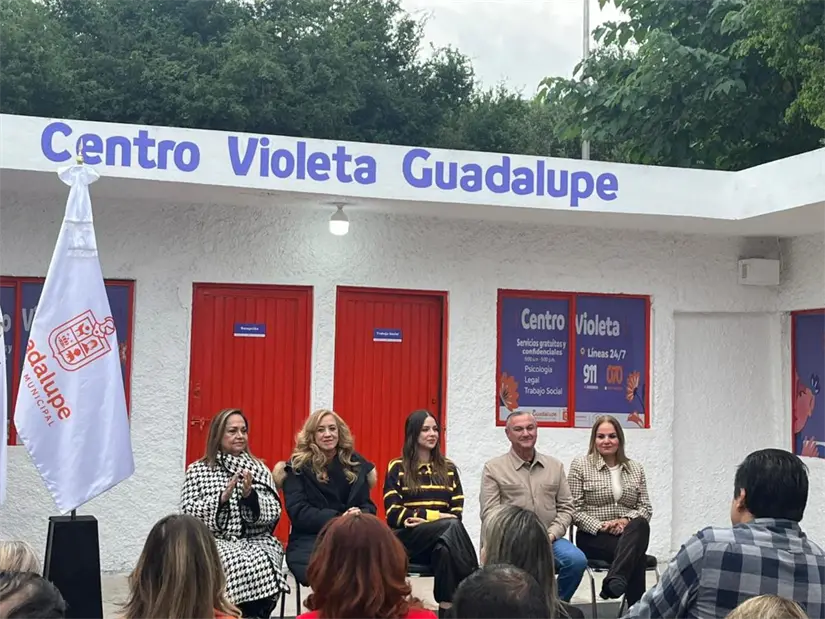 Desde Mariana Rodríguez, Graciela Buchanan y Héctor García estaban presentes. Foto: Yarince Torres.