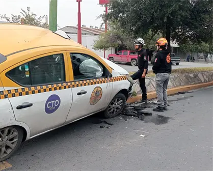 Choca taxista y queda lesionado en la Calzada Madero de Monterrey