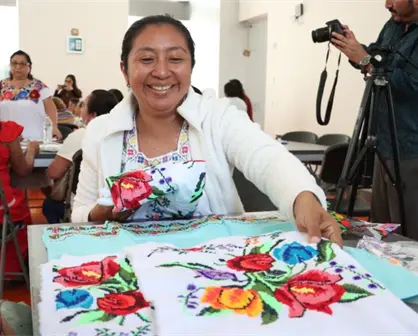 El Consejo Estatal de Bordadoras de Yucatán realiza su primera reunión