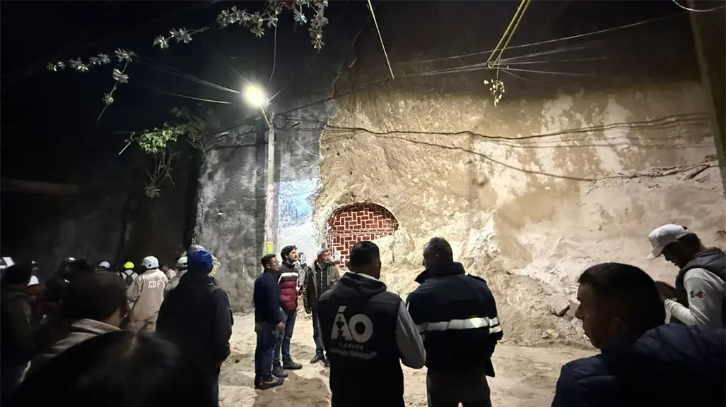 Continúan los trabajos de reparación tras deslave en la colonia Acuitlota, en Álvaro Obregón