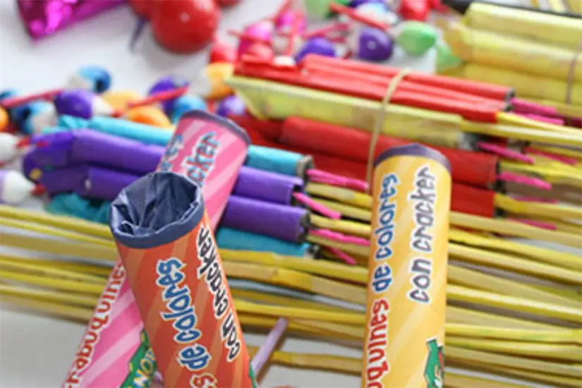 Cada diciembre se puede reportar un incremento en accidentes infantiles relacionados con el uso de pirotecnia. Foto: Instituto Mexiquense de la Pirotecnia