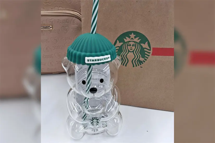 El reciente lanzamiento del vaso de osito de Starbucks en Monterrey ha desatado una fiebre de reventa sin precedentes. Foto: Jorge López