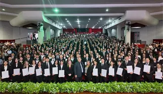 FACPYA de la UANL realiza toma de protesta a egresados de 5 carreras