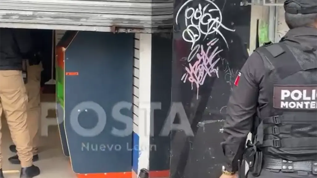 Boquete en negocio de tragamonedas en Monterrey: ladrones roban 250 mil pesos en pleno centro