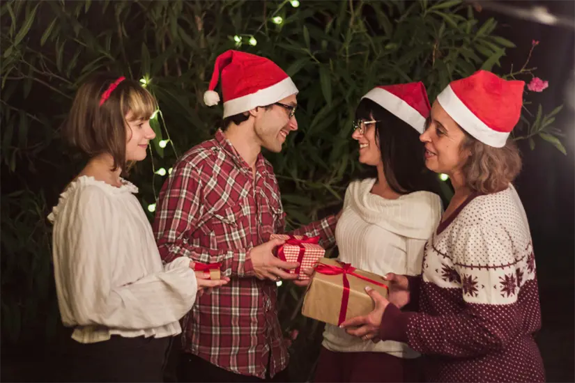 Más allá de su origen religioso, estas celebraciones se han transformado en espacios de convivencia familiar y comunitaria. Foto: Freepik 