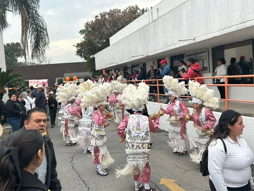 imagen recuadro El gobernador Samuel García destaca la importancia del Puente de la Virgen en la peregrinación anual hacia la Basílica. Foto: Jorge López