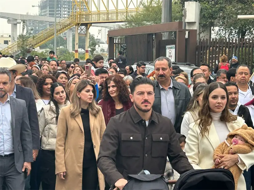 imagen recuadro Durante la peregrinación hacia la Basílica de Guadalupe, se dio a conocer una obra simbólica que resalta la cultura local. Foto: Jorge López