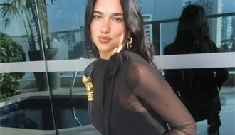 Dua Lipa conquista su primera fecha en México con “Bésame mucho”