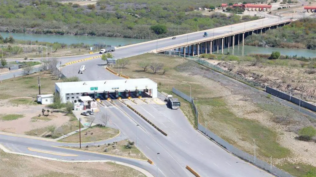 Mejores horarios para cruzar por Carretera Gloria-Colombia rumbo a Laredo este fin de semana