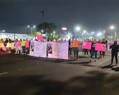 Familiares de Judith Hernández bloquean Calzada Ignacio Zaragoza para exigir la localización de su cuerpo