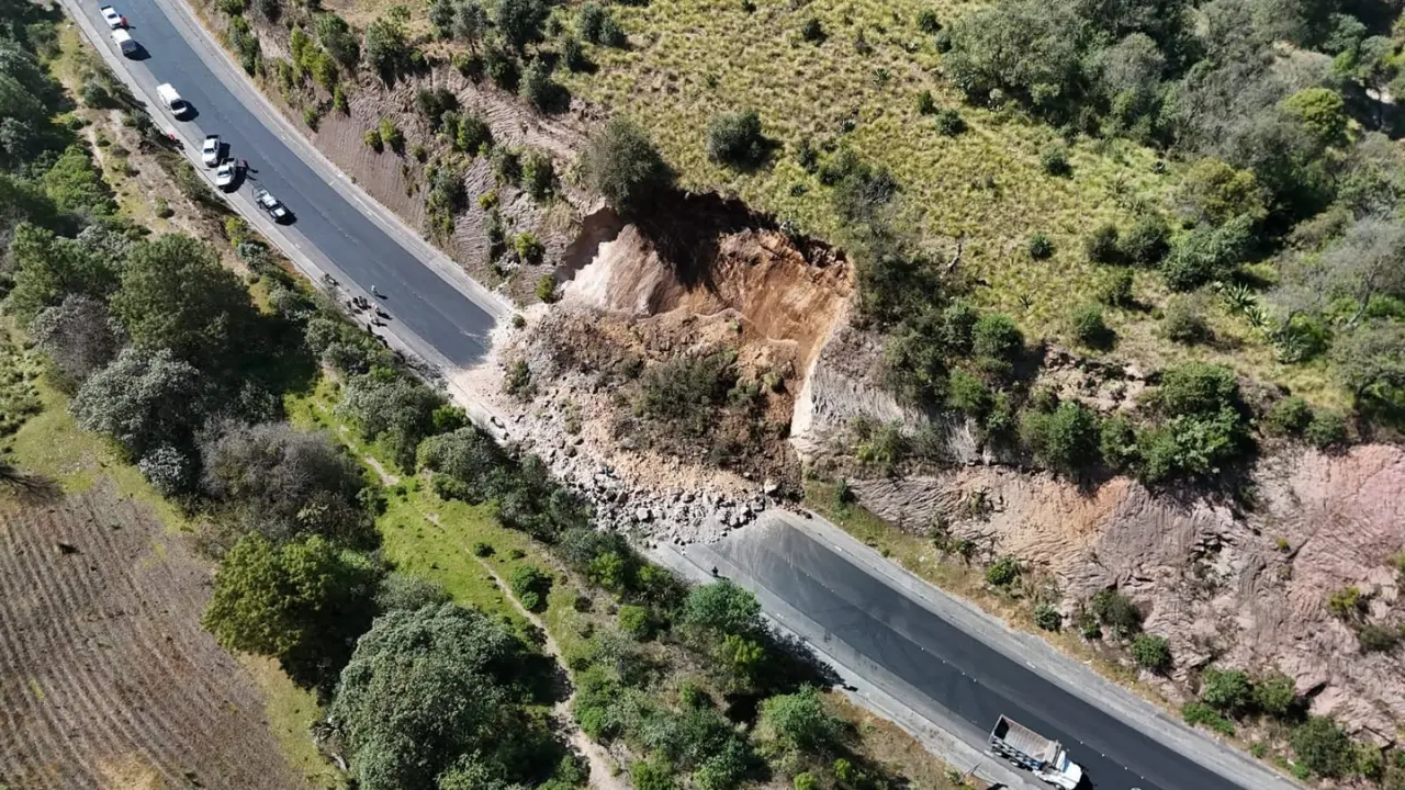 Zona en la que se ha registrado  un deslave en Edomex. | Foto: X (@EdoMexInf)