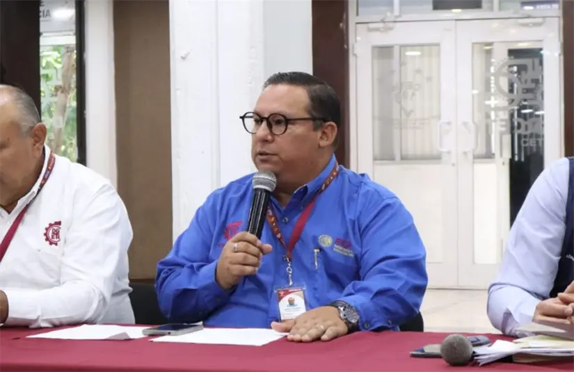 Jorge Vladímir López Beltrán, director del CETis 109. FOTO | Facebook CETis 109 TV