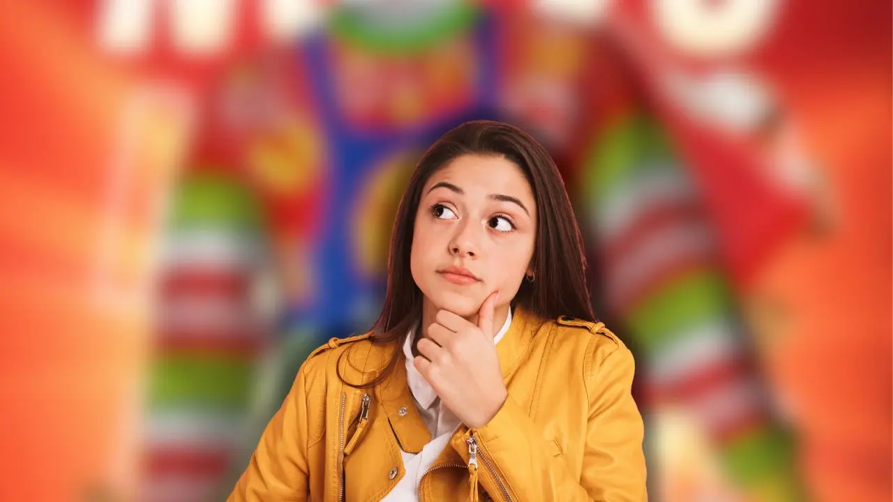 Ugly sweater de Pollo Loco, mujer pensando Foto: Canva