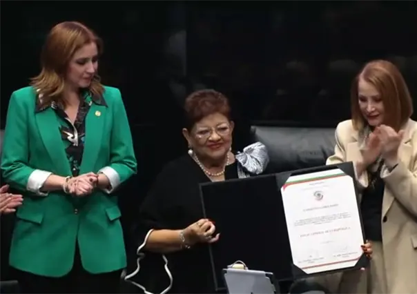 Ernestina Godoy toma protesta como nueva titular de la FGR en el Senado | VIDEO