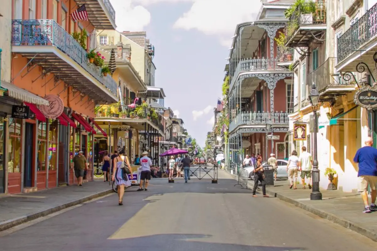 Calle del Barrio Francés en Nueva Orleans. Foto: Visit USA