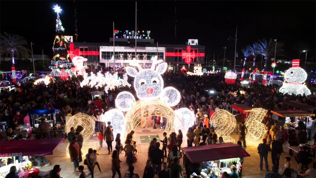 Así inició la temporada navideña en La Paz con el encendido oficial del Gobierno del Estado