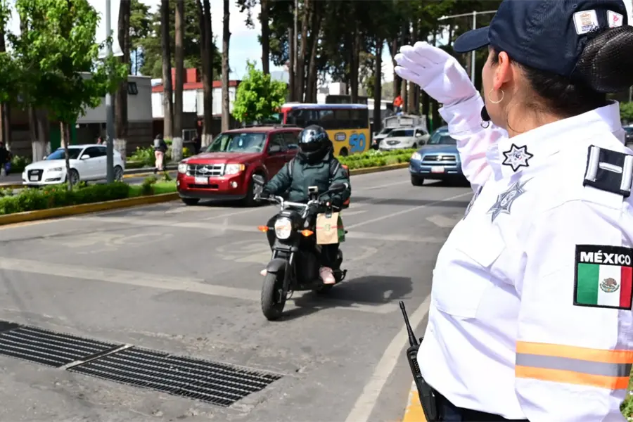 Multas de tránsito siguen sin aplicarse en Edomex por falta de sistema en dispositivos portátiles