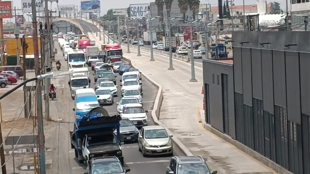 México - Cuautla colapsa por temporada navideña y obras del Trolebús que se espera terminen en esta fecha