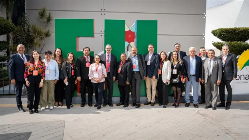 imagen recuadro Secretarios de Educación de todo el país asistieron a la Feria Internacional del Libor de Guadalajara 2025 | Foto: SET