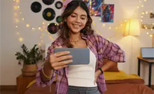 ¿Cuánto tiempo pasan los universitarios en redes sociales y cómo afecta su vida diaria en Nuevo León?