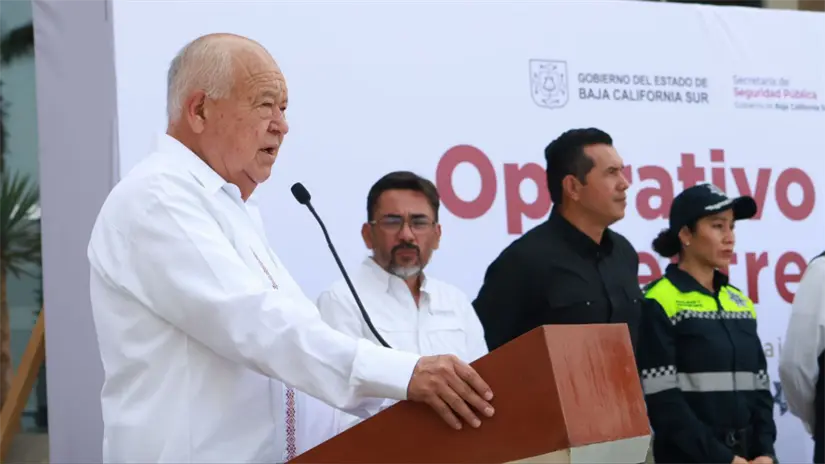 imagen recuadro El gobernador Víctor Manuel Castro Cosío emitió un mensaje en el arranque del operativo, destacando el trabajo coordinado para la temporada decembrina. Foto: Gobierno del Estado de Baja California Sur
