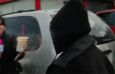 VIDEO l Agreden a periodista durante transmisión en vivo en Monterrey