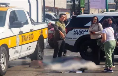 Madre fallece y su hija queda hospitalizada tras ser arrolladas por un tráiler en Azcapotzalco