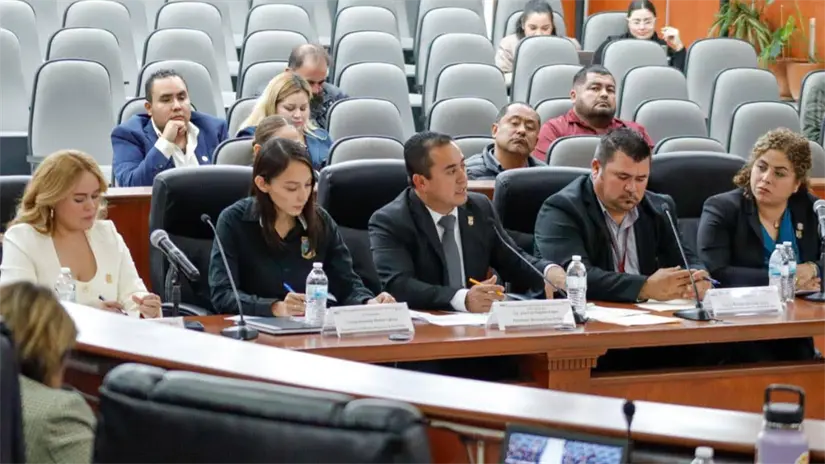 Sesión en el Congreso local donde el edil presentó la Ley de Ingresos 2026. Foto: José Luis Dagnino López / Facebook