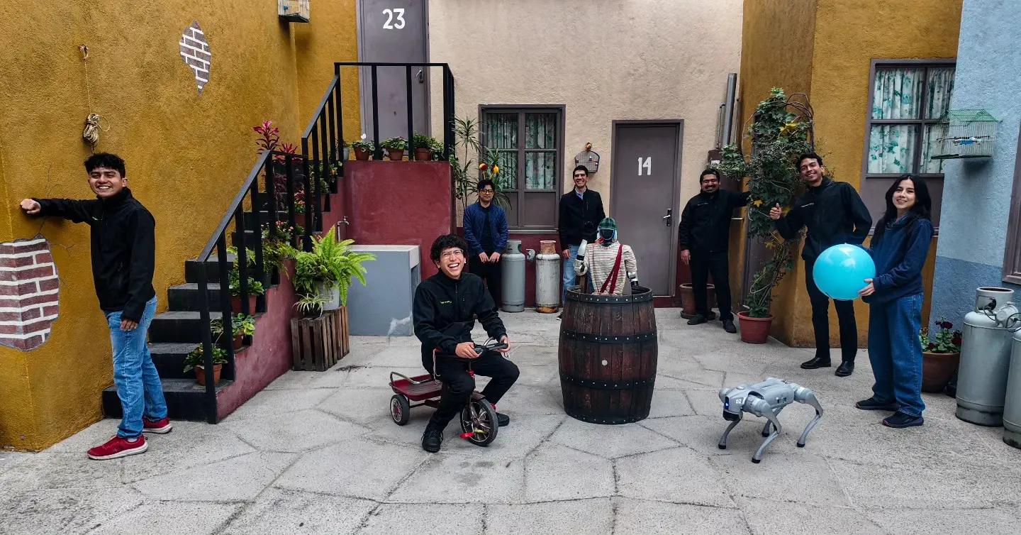 CHaBOT, el robot tamaulipeco, se vuelve viral y llega a la vecindad del chavo. FOTO | Facebook Nix-Lab